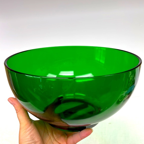 Mid Century Modern Anchor Hocking” Forest Green popcorn/salad bowl - Picture 3 of 5